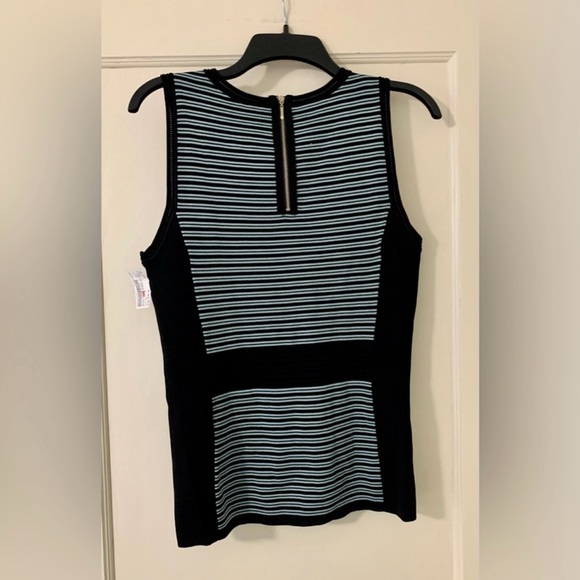 WHITE HOUSE BLACK MARKET Sleeveless Top Size M - Picture 4 of 10